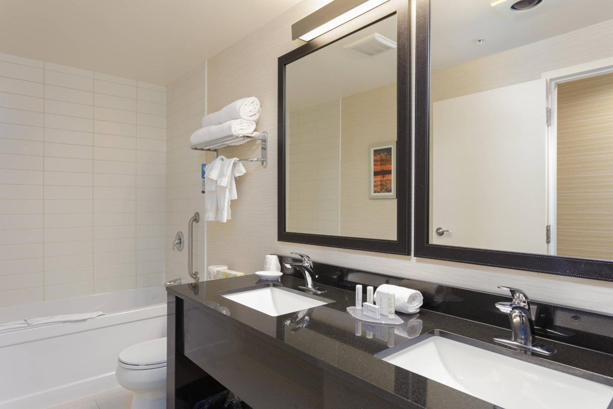 Fairfield Inn & Suites By Marriott Belleville Zewnętrze zdjęcie